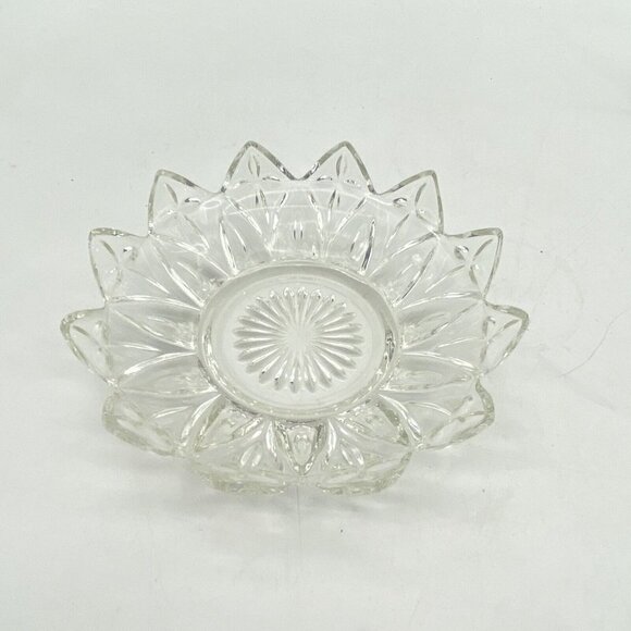 Vtg Seafood Server Glass Dish Scallop Edges Stainless Fork Handle Relish Dish - Picture 11 of 13